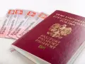 Polski paszport i kilka dowodów osobistych. Czy do Danii potrzebny jest paszport? Tak, jeśli nie jesteś obywatelem UE.