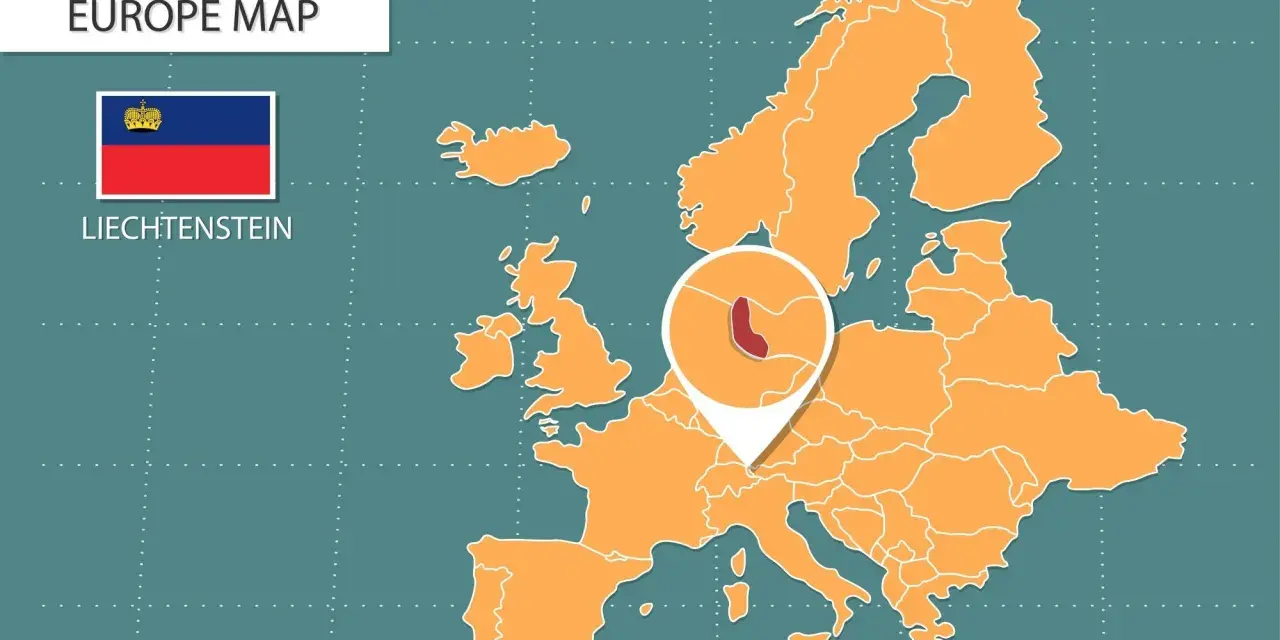 Mapa Europy z zaznaczonym Liechtensteinem. Obok flaga kraju i nazwa. Waluta Liechtensteinu to frank szwajcarski.