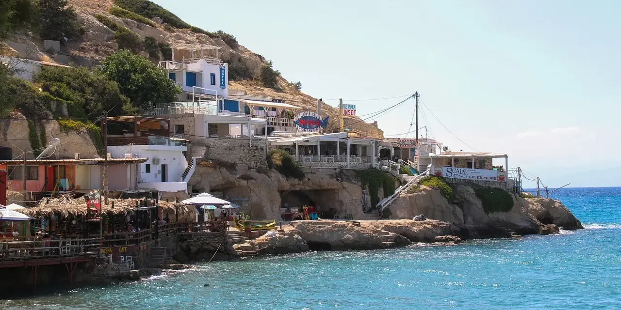 Ile trwa lot z Poznania do Grecji? Sprawdź czas przelotu i trasy