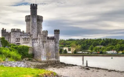 Ile kosztuje lot do Irlandii? Sprawdź najniższe ceny i trasy