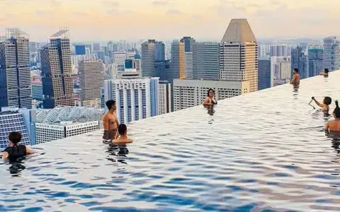 Ile trwa lot z Warszawy do Singapuru? Czas przelotu i porady