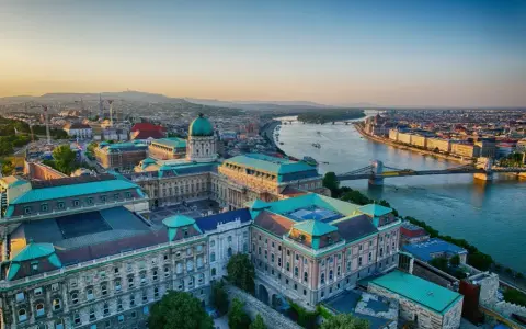 Czy na Węgry trzeba paszport? Dowiedz się, co naprawdę potrzebujesz