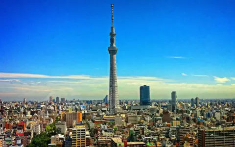 Wieżowiec Tokyo Skytree góruje nad rozległym miastem, które mogłoby uchodzić za najwieksze miasto na swiecie.