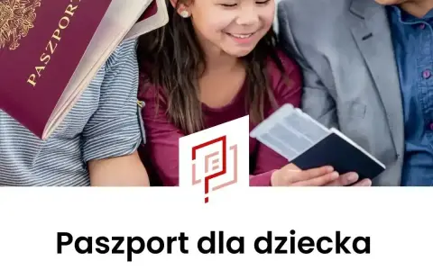 Rodzina przygotowuje wniosek o paszport dla dziecka. Widoczne paszporty i uśmiechnięta dziewczynka.