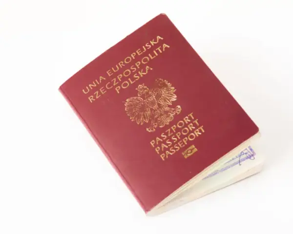 Ile kosztuje paszport dla dziecka? Sprawdź, by uniknąć wysokich opłat