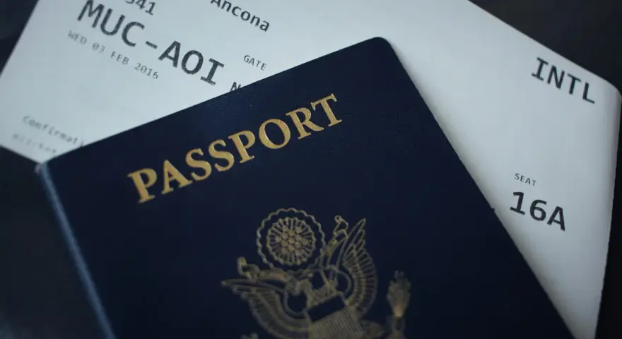 Czy przy zakupie biletu lotniczego potrzebny jest paszport Ryanair? Sprawdź!