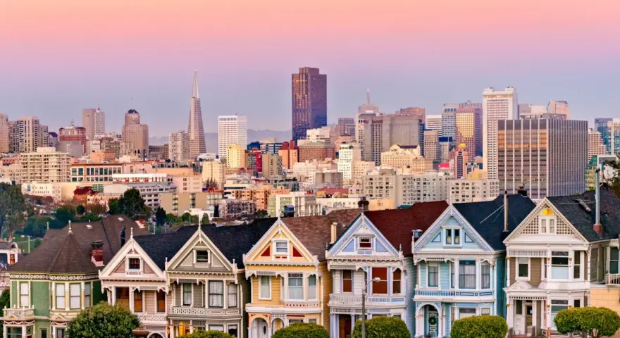Czy w San Francisco jest bezpiecznie? Poznaj ryzykowne dzielnice i porady