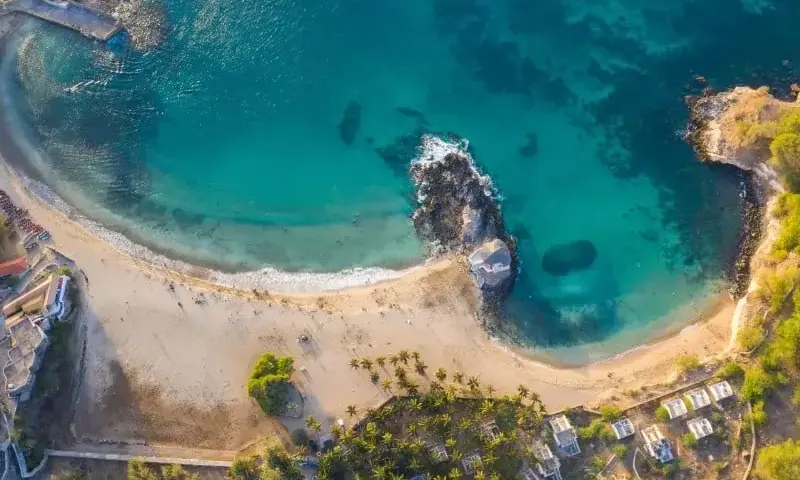 Ile trwa lot z Warszawy na Wyspy Zielonego Przylądka? Sprawdź czasy przelotów