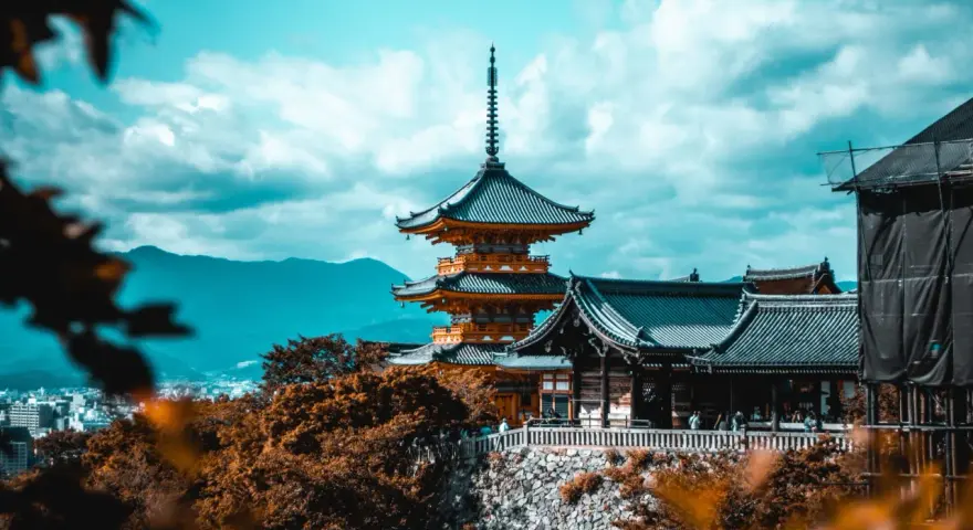 Czy w Japonii jest bezpiecznie? Odkryj prawdziwe zagrożenia i bezpieczeństwo